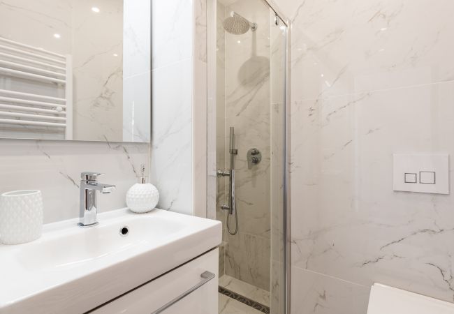 Appartement à Nice - Appartement 2 pieces LUXE - Climatisé - ACROPOLIS Appartement à Nice - Appartement 2 pieces LUXE - Climatisé - ACROPOLIS