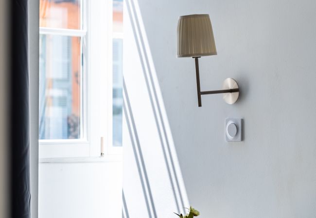 Appartement à Nice - Magnifique 2 pièces place Garibaldi Appartement à Nice - Magnifique 2 pièces place Garibaldi