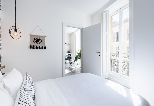 Appartement à Nice - Moderne 2 pieces - ZONE PIETONNE Appartement à Nice - Moderne 2 pieces - ZONE PIETONNE