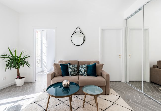 Appartement à Nice - Moderne 2 pieces - ZONE PIETONNE Appartement à Nice - Moderne 2 pieces - ZONE PIETONNE