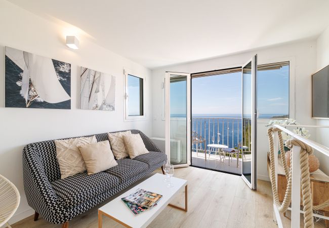 Appartement à Villefranche-sur-Mer - Duplex RENOVE plein SUD, VUE MER, BALCON