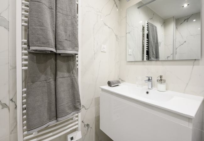 Appartement à Nice - Moderne 2 pieces Port de Nice Appartement à Nice - Moderne 2 pieces Port de Nice