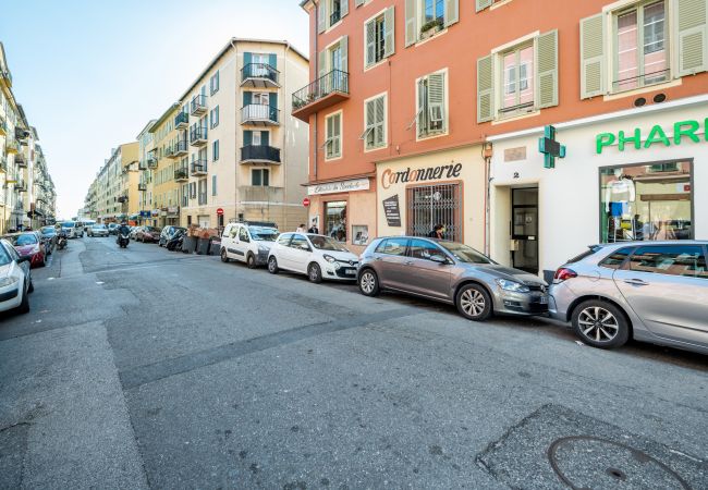 Appartement à Nice - Moderne 2 pieces Port de Nice Appartement à Nice - Moderne 2 pieces Port de Nice