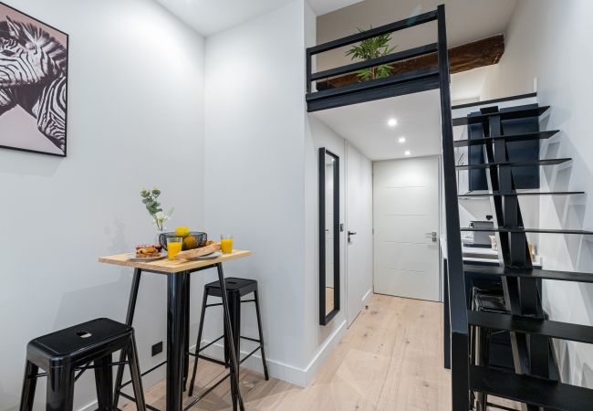 Studio à Nice - Studio Duplex - Vieux Nice - 100m de la mer Studio à Nice - Studio Duplex - Vieux Nice - 100m de la mer