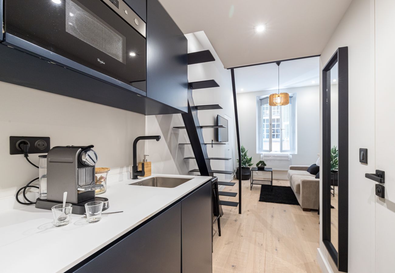 Studio à Nice - Studio Duplex - Vieux Nice - 100m de la mer Studio à Nice - Studio Duplex - Vieux Nice - 100m de la mer