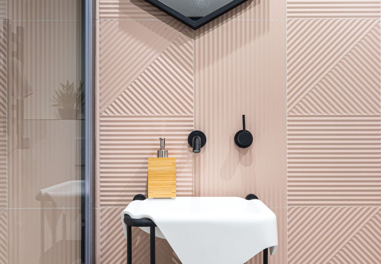 Studio à Nice - Studio Duplex - Vieux Nice - 100m de la mer Studio à Nice - Studio Duplex - Vieux Nice - 100m de la mer