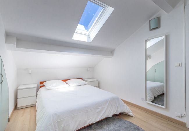 Appartement à Nice - Charmant 2 pieces rénové - dernier étage - A/C Appartement à Nice - Charmant 2 pieces rénové - dernier étage - A/C