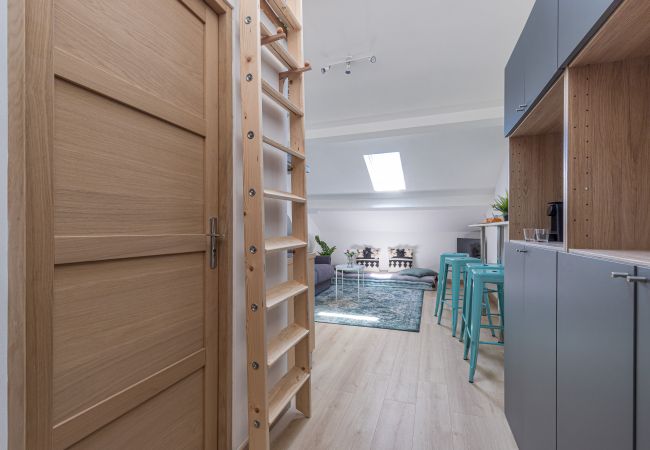 Appartement à Nice - Charmant 2 pieces rénové - dernier étage - A/C Appartement à Nice - Charmant 2 pieces rénové - dernier étage - A/C