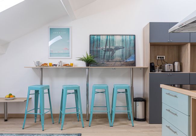 Appartement à Nice - Charmant 2 pieces rénové - dernier étage - A/C Appartement à Nice - Charmant 2 pieces rénové - dernier étage - A/C