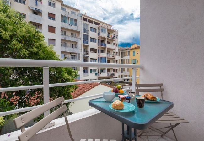 Studio à Nice - Magnifique Studio - balcon - climatisé Studio à Nice - Magnifique Studio - balcon - climatisé