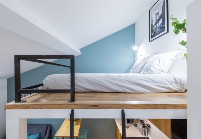 Appartement à Nice - Studio Mezzanine en plein coeur du vieux Nice  Appartement à Nice - Studio Mezzanine en plein coeur du vieux Nice