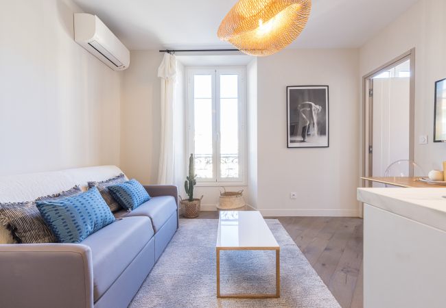 Appartement à Nice - Beau 2 pièces lumineux et cosy - A/C Appartement à Nice - Beau 2 pièces lumineux et cosy - A/C