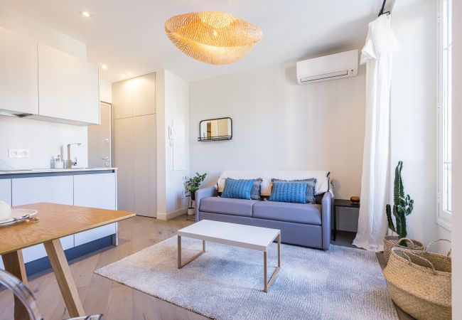 Appartement à Nice - Beau 2 pièces lumineux et cosy - A/C Appartement à Nice - Beau 2 pièces lumineux et cosy - A/C