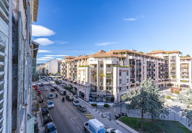 Appartement à Nice - Beau 2 pièces lumineux et cosy - A/C Appartement à Nice - Beau 2 pièces lumineux et cosy - A/C