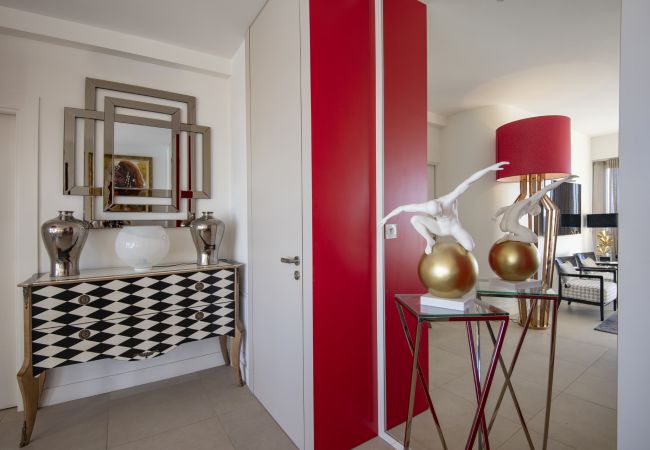Appartement à Nice - Magnifique 2P vue mer - Promenade des Anglais Appartement à Nice - Magnifique 2P vue mer - Promenade des Anglais