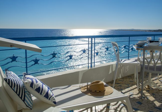 Appartement à Nice - Magnifique 2P vue mer - Promenade des Anglais Appartement à Nice - Magnifique 2P vue mer - Promenade des Anglais