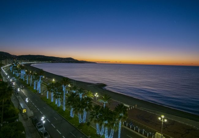 Appartement à Nice - Magnifique 2P vue mer - Promenade des Anglais Appartement à Nice - Magnifique 2P vue mer - Promenade des Anglais