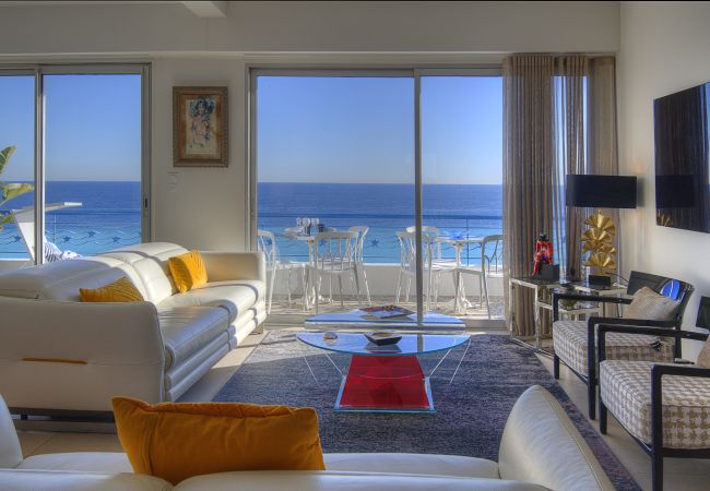 Appartement à Nice - Magnifique 2P vue mer - Promenade des Anglais Appartement à Nice - Magnifique 2P vue mer - Promenade des Anglais