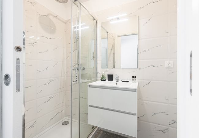 Appartement à Nice - Appartement climatisé - Terrasse - Calme Appartement à Nice - Appartement climatisé - Terrasse - Calme