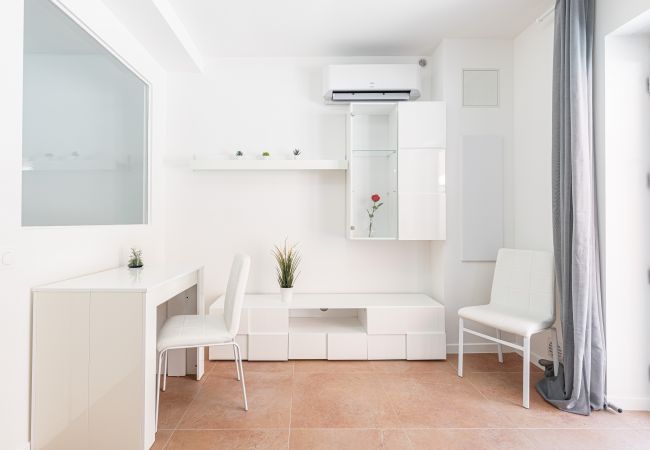 Appartement à Nice - Appartement climatisé - Terrasse - Calme Appartement à Nice - Appartement climatisé - Terrasse - Calme