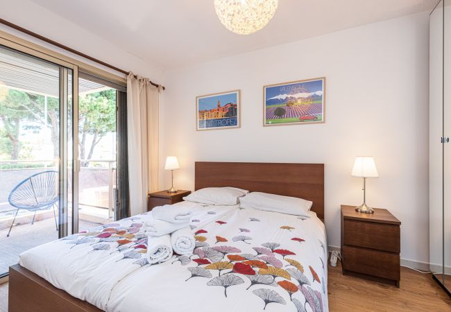 Appartement à Saint-Laurent-du-Var - Grand 3p familial - 300m de la mer - A/C Appartement à Saint-Laurent-du-Var - Grand 3p familial - 300m de la mer - A/C