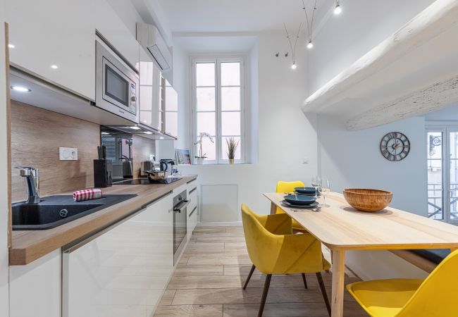 Appartement à Nice - Coeur de la Vieille Ville - Climatisé Appartement à Nice - Coeur de la Vieille Ville - Climatisé