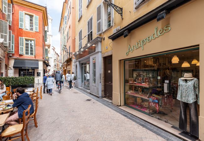 Appartement à Nice - Coeur de la Vieille Ville - Climatisé Appartement à Nice - Coeur de la Vieille Ville - Climatisé