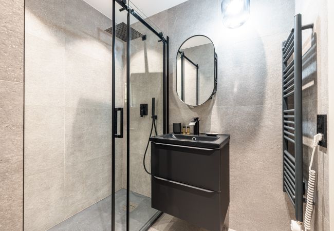 Studio à Nice - Studio avec terrasse climatisé - Quartier du Port Studio à Nice - Studio avec terrasse climatisé - Quartier du Port