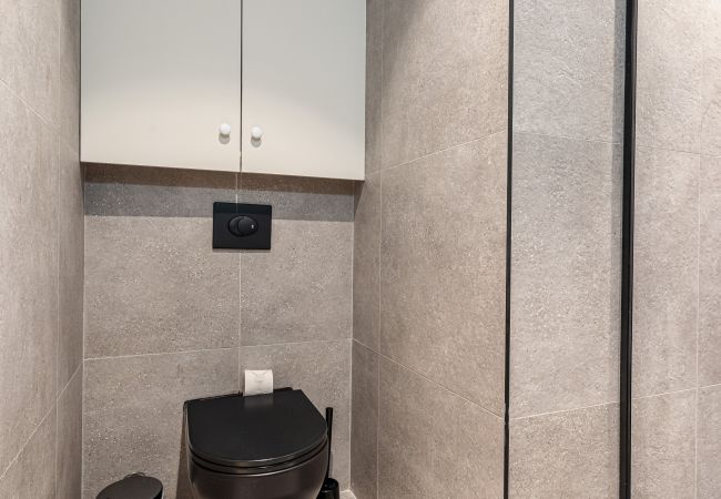 Studio à Nice - Studio avec terrasse climatisé - Quartier du Port Studio à Nice - Studio avec terrasse climatisé - Quartier du Port