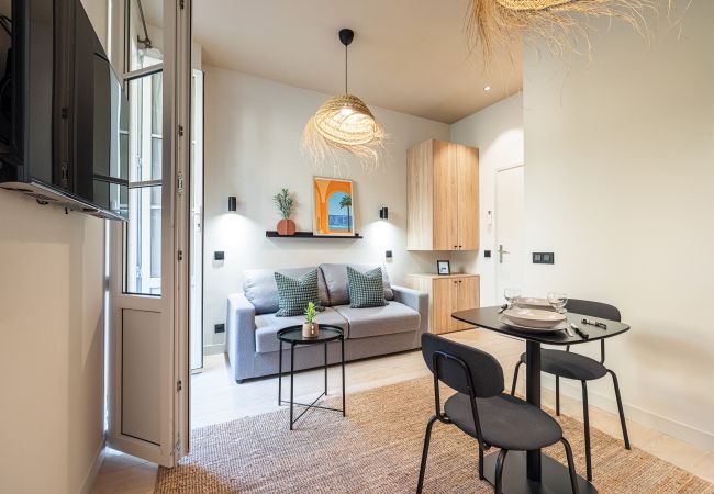 Studio à Nice - Studio avec terrasse climatisé - Quartier du Port Studio à Nice - Studio avec terrasse climatisé - Quartier du Port