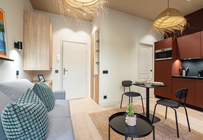 Studio à Nice - Studio avec terrasse climatisé - Quartier du Port Studio à Nice - Studio avec terrasse climatisé - Quartier du Port