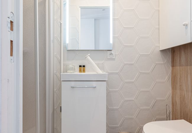 Appartement à Nice - Studio lumineux - Riquier - Climatisé Appartement à Nice - Studio lumineux - Riquier - Climatisé