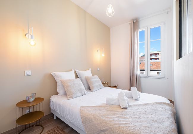 Appartement à Nice - Studio lumineux - Riquier - Climatisé Appartement à Nice - Studio lumineux - Riquier - Climatisé