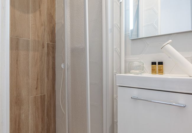 Appartement à Nice - Studio lumineux - Riquier - Climatisé Appartement à Nice - Studio lumineux - Riquier - Climatisé