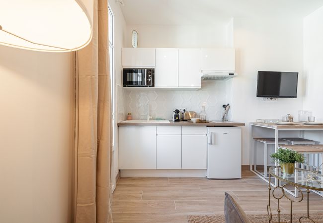 Appartement à Nice - Studio lumineux - Riquier - Climatisé Appartement à Nice - Studio lumineux - Riquier - Climatisé