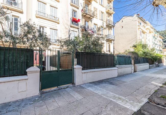 Appartement à Nice - Studio lumineux - Riquier - Climatisé Appartement à Nice - Studio lumineux - Riquier - Climatisé