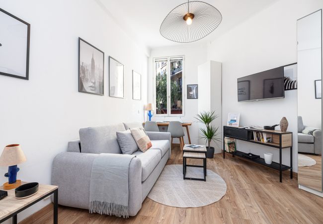 Studio à Nice - Joli studio équipé - Quartier du Port Studio à Nice - Joli studio équipé - Quartier du Port