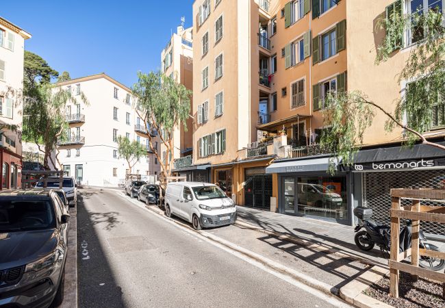 Studio à Nice - Studio bohème - Quartier du port Studio à Nice - Studio bohème - Quartier du port