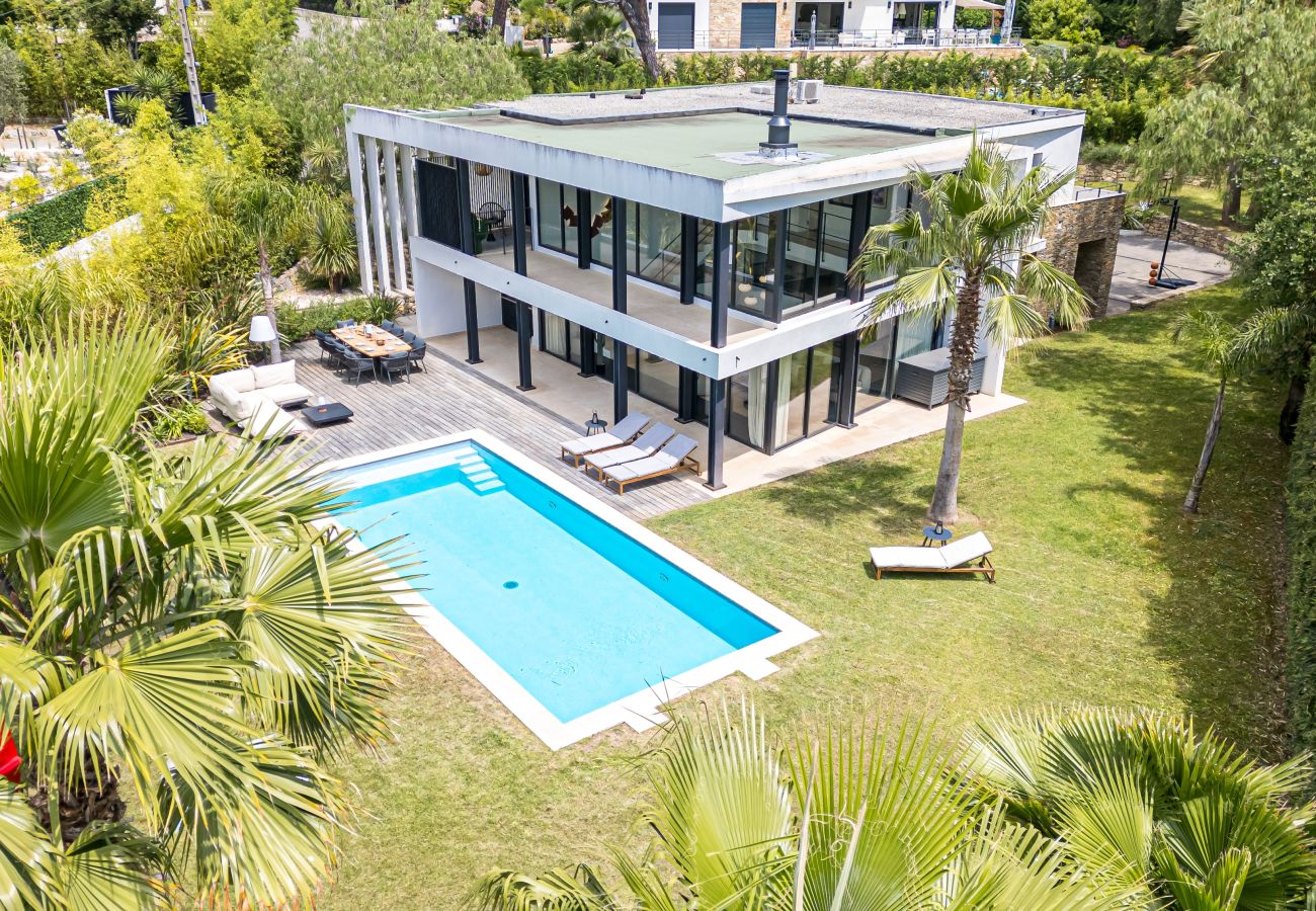 Villa à Mougins - Villa Unique - Contemporaine - Piscine - Climatisation Villa à Mougins - Villa Unique - Contemporaine - Piscine - Climatisation