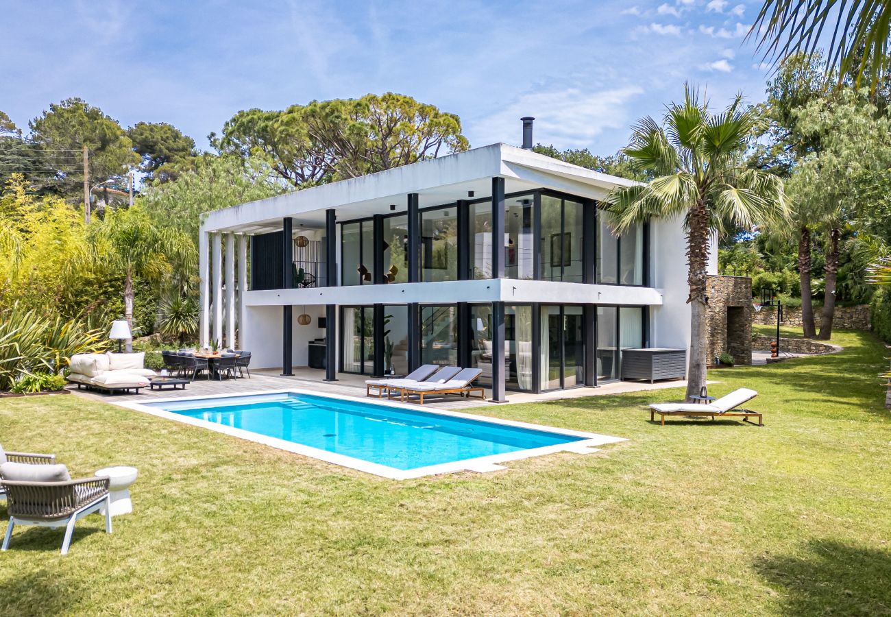 Villa à Mougins - Villa Unique - Contemporaine - Piscine - Climatisation Villa à Mougins - Villa Unique - Contemporaine - Piscine - Climatisation