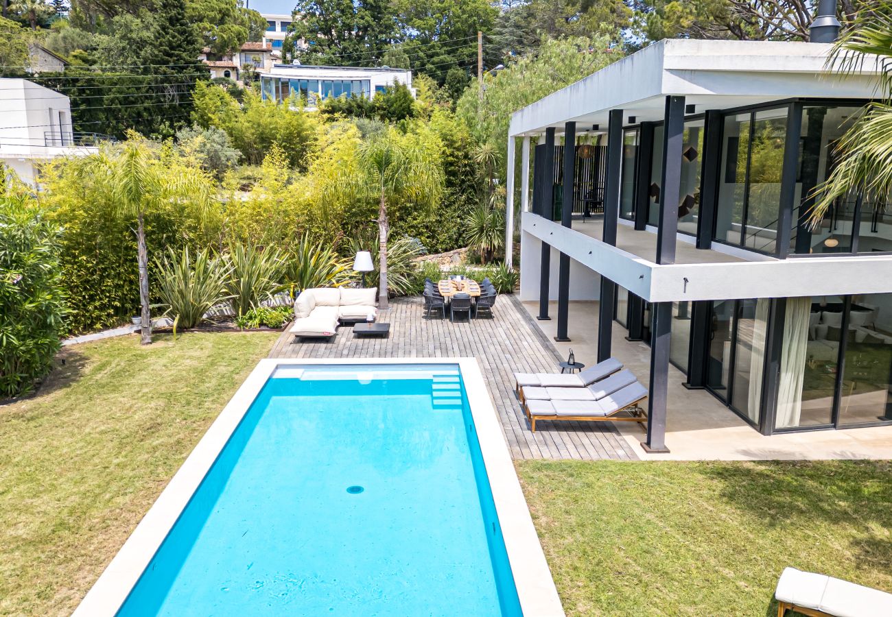 Villa à Mougins - Villa Unique - Contemporaine - Piscine - Climatisation Villa à Mougins - Villa Unique - Contemporaine - Piscine - Climatisation