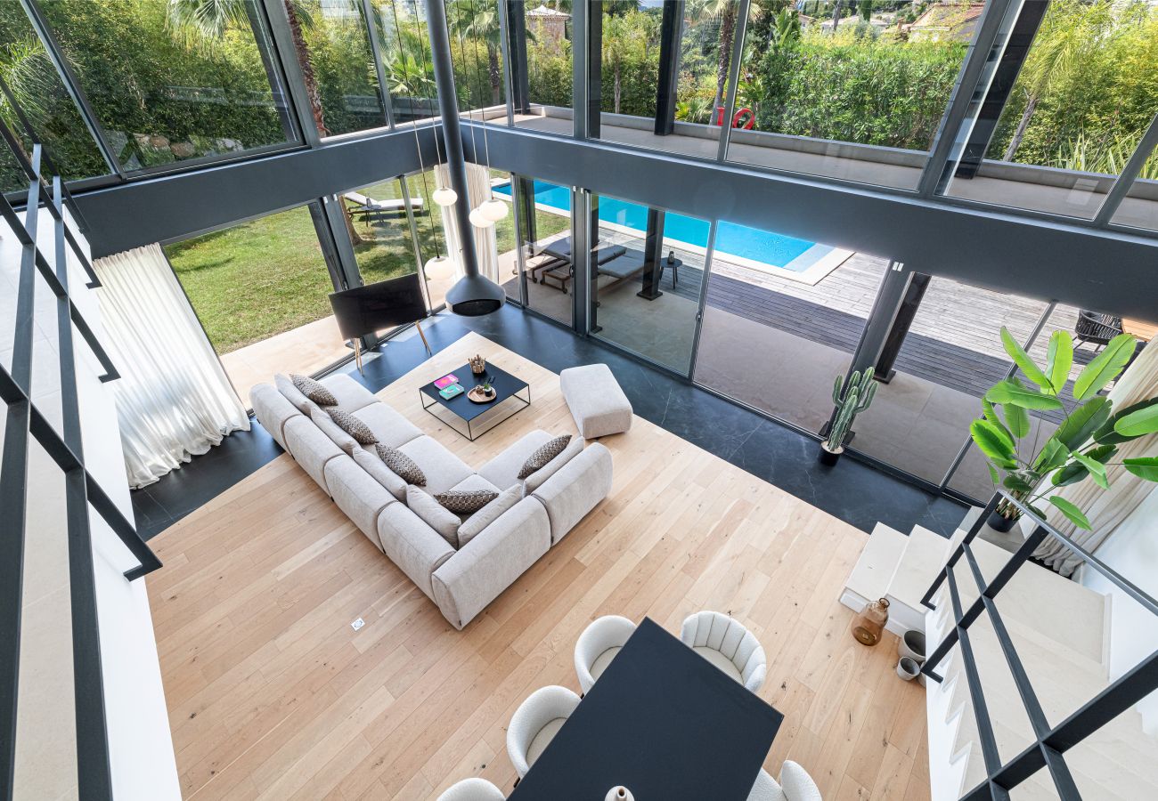 Villa à Mougins - Villa Unique - Contemporaine - Piscine - Climatisation Villa à Mougins - Villa Unique - Contemporaine - Piscine - Climatisation