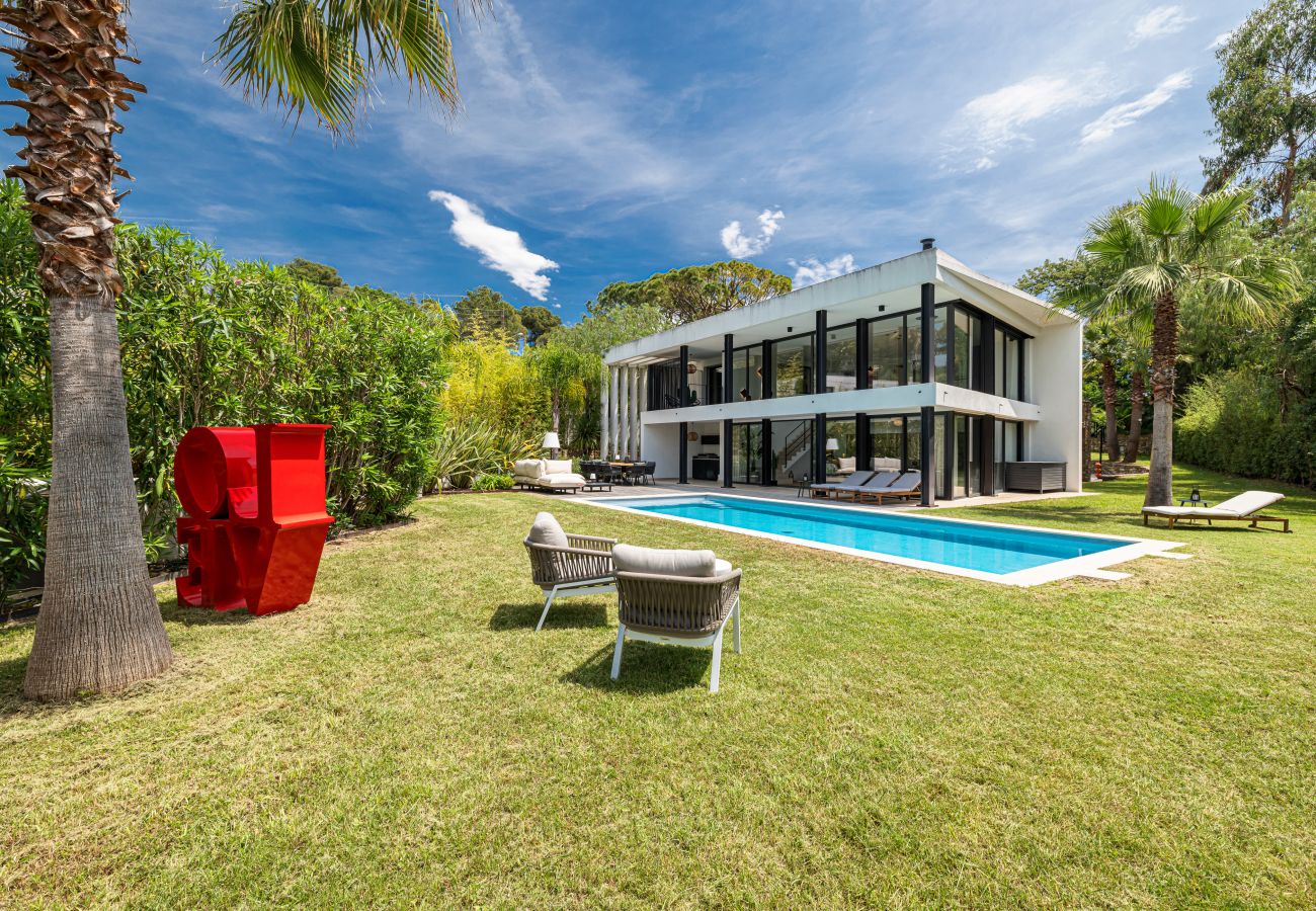 Villa à Mougins - Villa Unique - Contemporaine - Piscine - Climatisation Villa à Mougins - Villa Unique - Contemporaine - Piscine - Climatisation