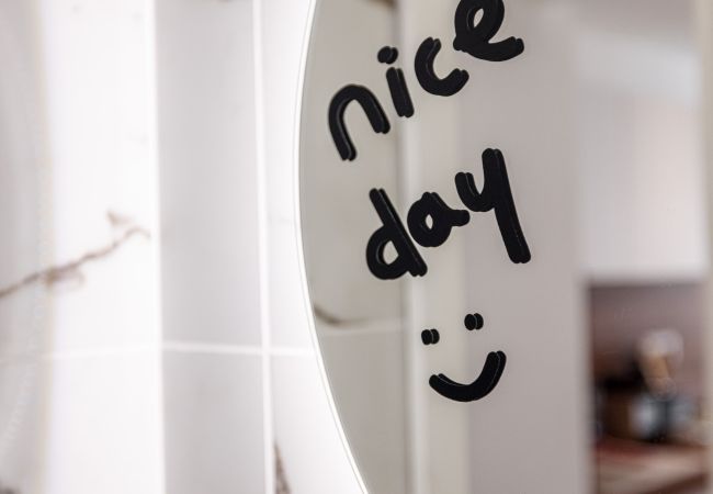 Studio à Nice - Magnifique studio climatisé - Les Clémentines Studio à Nice - Magnifique studio climatisé - Les Clémentines