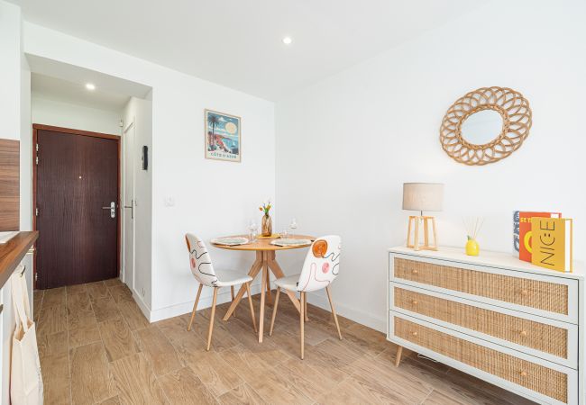 Studio à Nice - Magnifique studio climatisé - Les Clémentines Studio à Nice - Magnifique studio climatisé - Les Clémentines