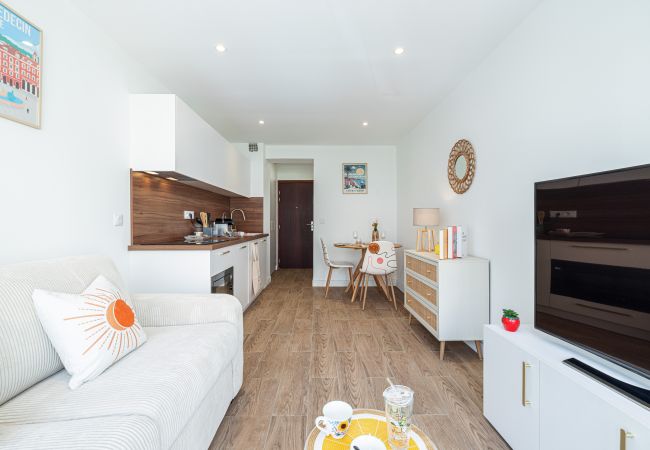 Studio à Nice - Magnifique studio climatisé - Les Clémentines Studio à Nice - Magnifique studio climatisé - Les Clémentines