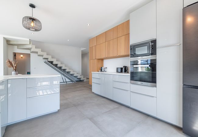 Maison à Nice - Villa contemporaine Crémat - Piscine - Climatisée Maison à Nice - Villa contemporaine Crémat - Piscine - Climatisée