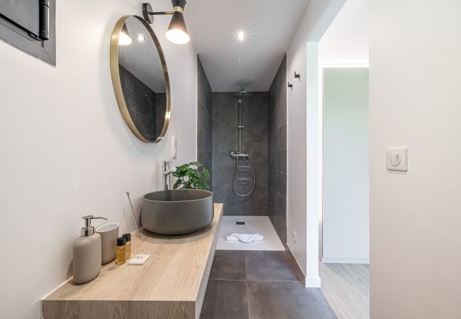 Maison à Nice - Villa contemporaine Crémat - Piscine - Climatisée Maison à Nice - Villa contemporaine Crémat - Piscine - Climatisée