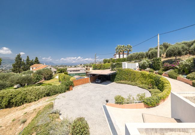 Maison à Nice - Villa contemporaine Crémat - Piscine - Climatisée Maison à Nice - Villa contemporaine Crémat - Piscine - Climatisée
