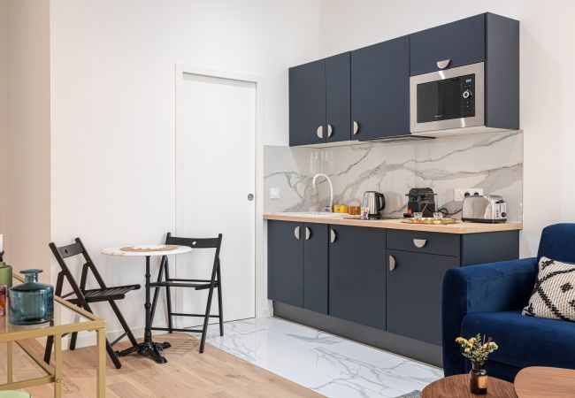 Appartement à Nice - Joli studio climatisé - proche Promenade des Anglais Appartement à Nice - Joli studio climatisé - proche Promenade des Anglais